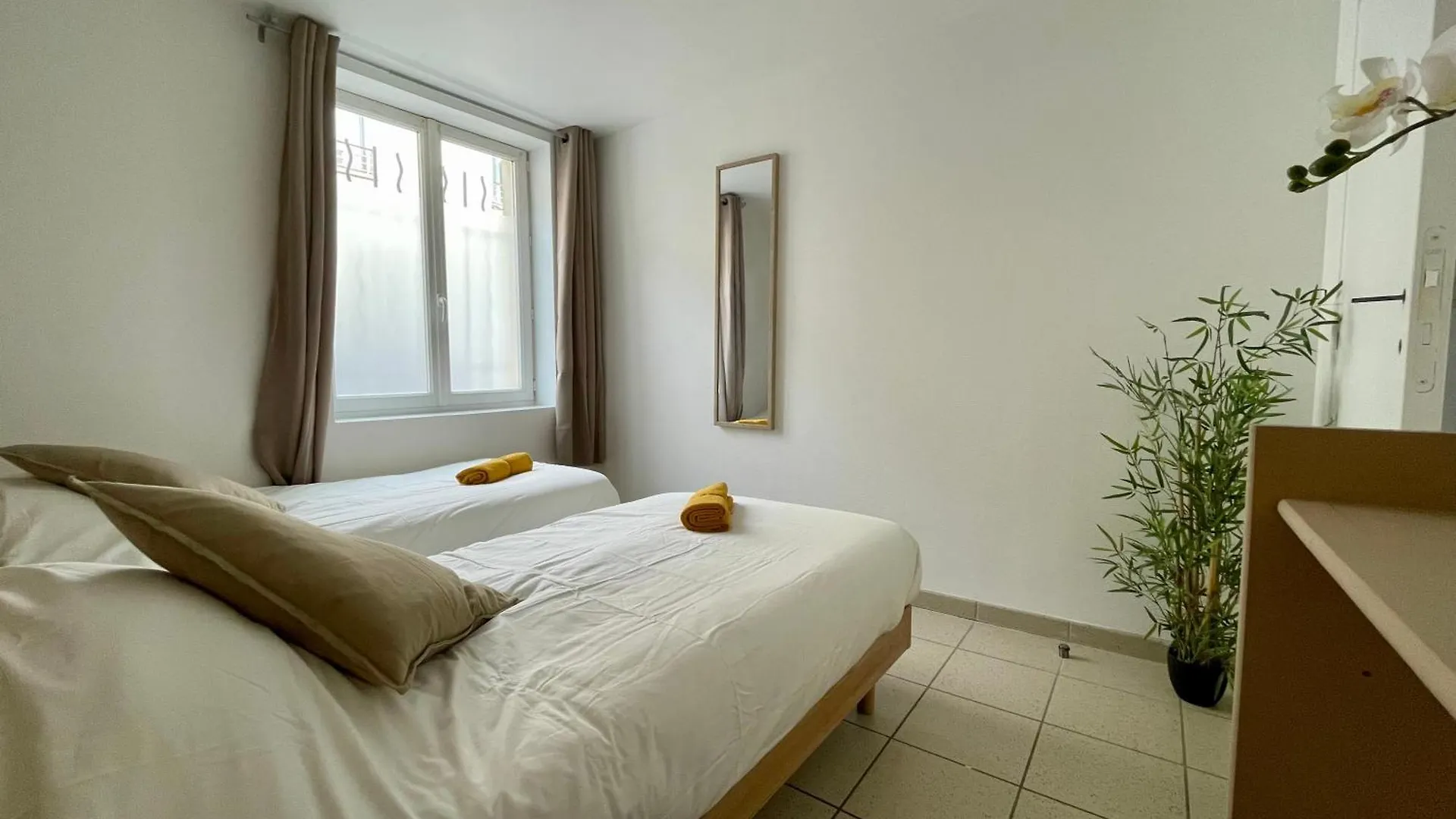 Bngo I Maison Mimosa I Jardin, 3 Chambres, 9 Personnes Villeurbanne 0*,